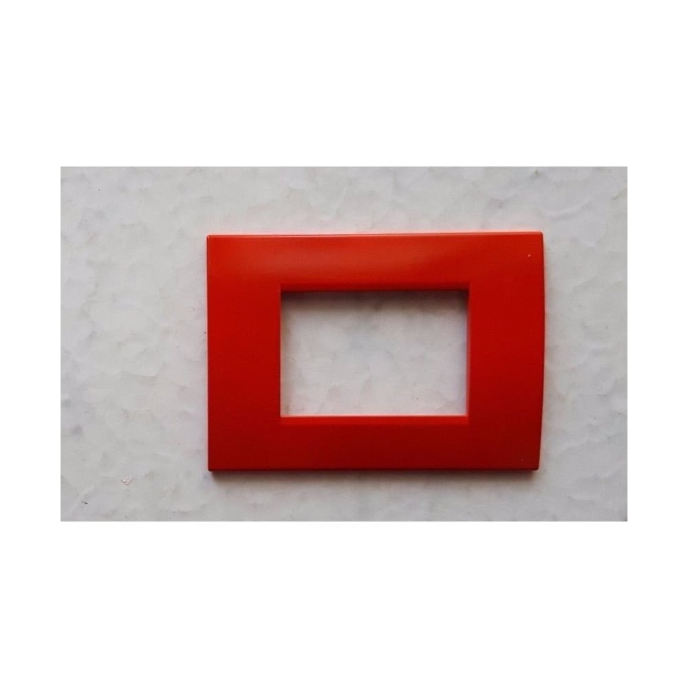 Trade Shop - Placca Placche Placchete Compatibili Living Light In Abs 3 4 7 Posti Colorate - Rosso Fuoco -3 Fori -
